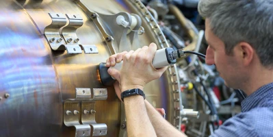 Mit GelSight misst die MTU selbst kleine Schönheitsfehler