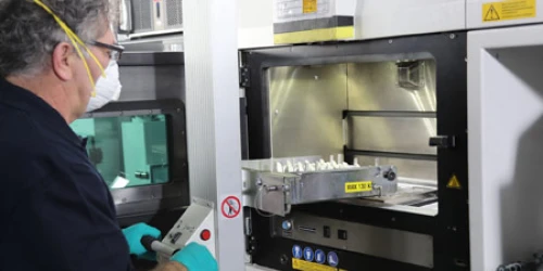 Video: High-Tech Fertigungs­ver­fahren im Einsatz bei der MTU: Additive Fertigung